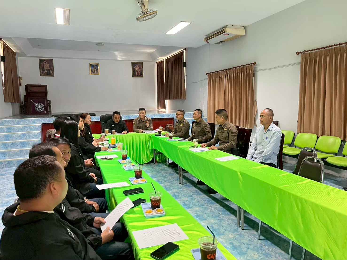 Meeting Image 2